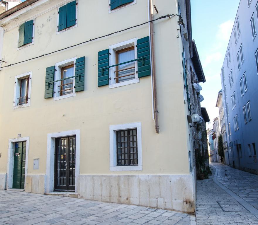 Apartment Old Town Square Poreč Dış mekan fotoğraf